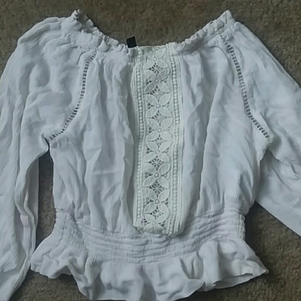 Beautiful longsleeve, loose, cool comfy blouse